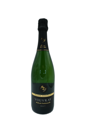 Photo Méthode traditionnelle brut, appellation Vouvray. 8.50€, nez très expressif, bulles fines. 8-10°C.