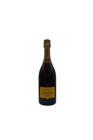 Photo Carte d'Or, appellation Champagne. 28.90€, notes de pêche blanche des vignes. En bouche, notes épicée, 8°C.